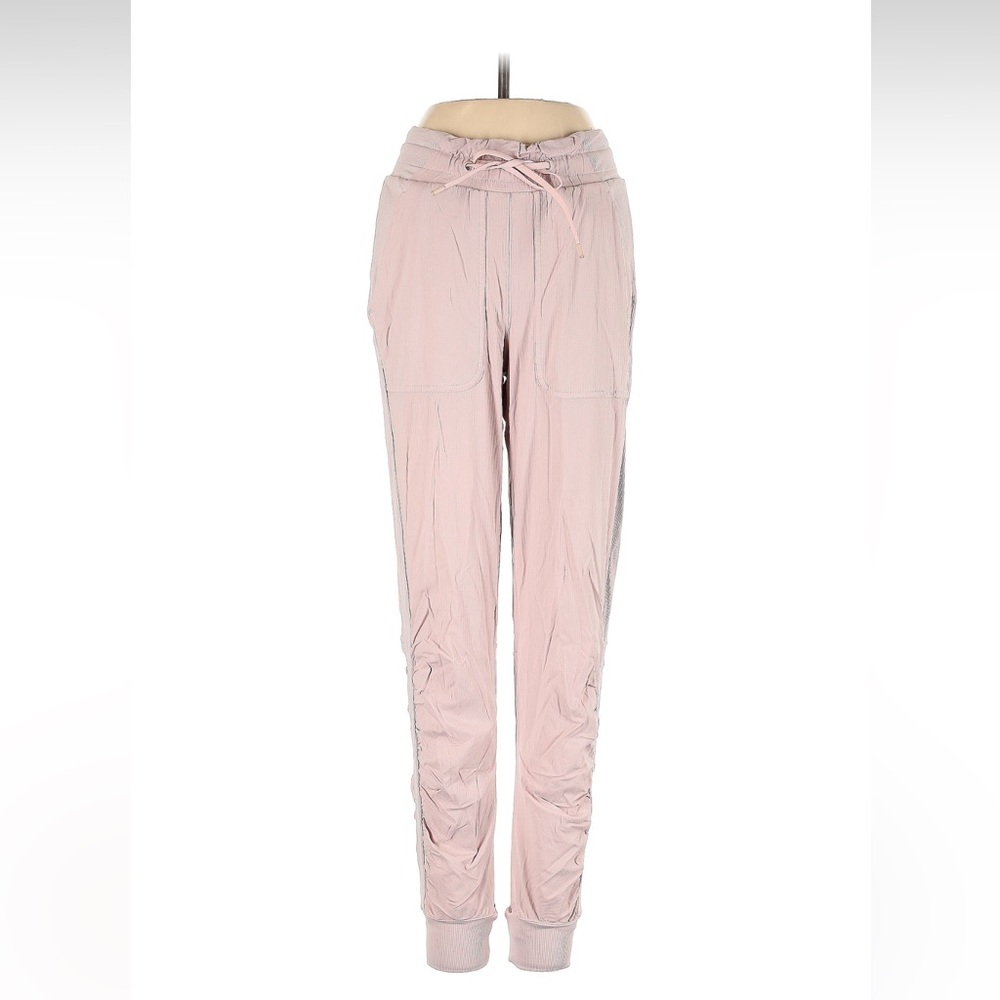 Lululemon pink joggers